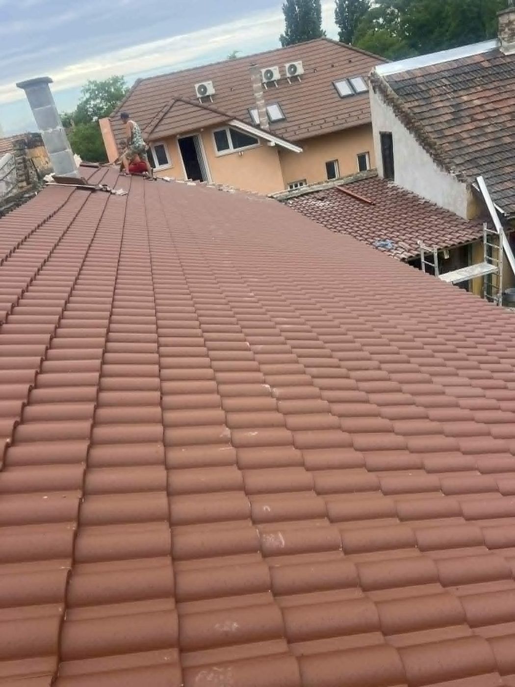 Tetőépítés és tetőfelújítás után – új cseréptető Budapest és Pest megye